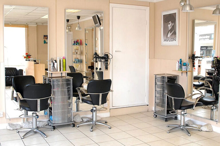 The Average Salon Dimensions You Should Aim For