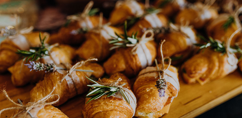 How to Grow a Catering Business and Stand Out of the Crowd